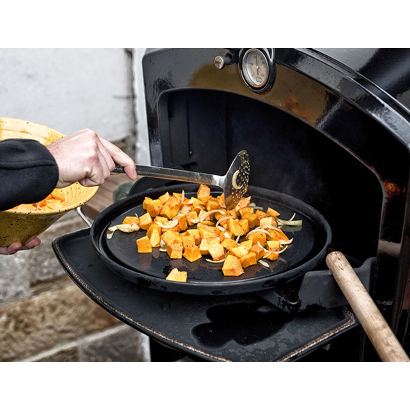 Plancha En Fonte émaillée Pour Four à Bois - Le Gooker – Image 2